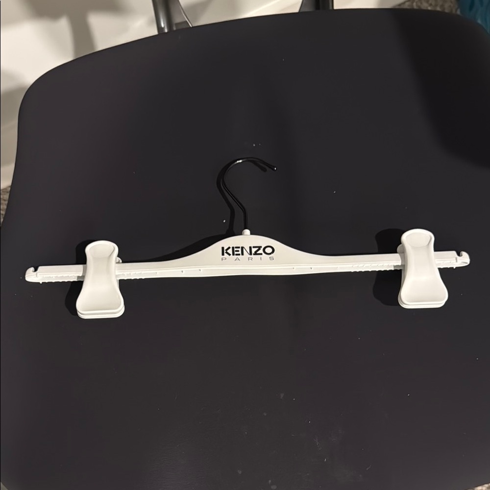Kenzo skirt hanger